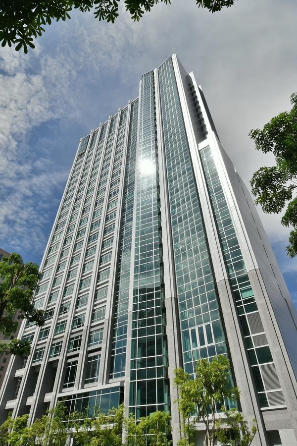 Hotel Silks Club Kaohsiung Exterior foto The building of the National University of Singapore